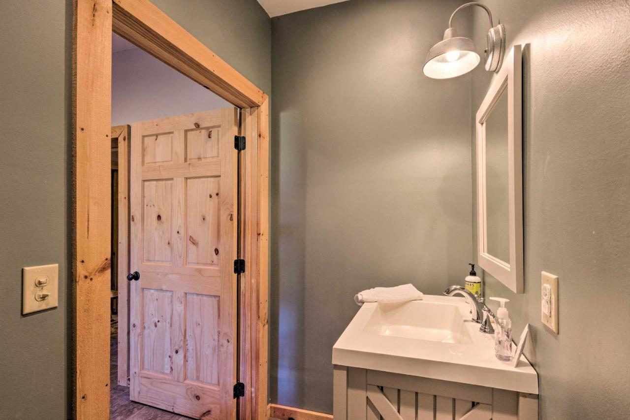 Pet-Friendly Blue Ridge, Cherokee Forest Retreat! Greeneville Eksteriør billede