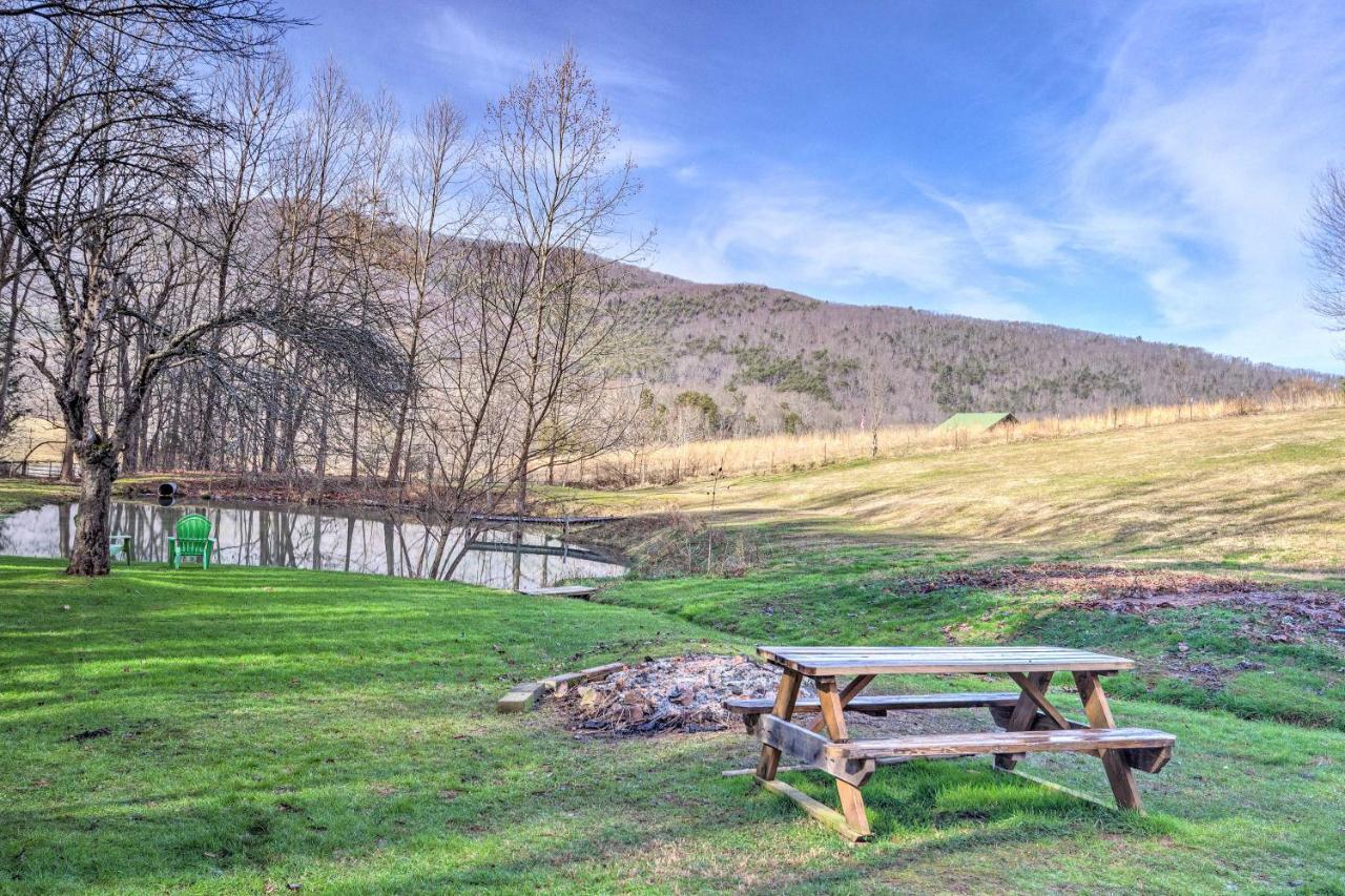 Pet-Friendly Blue Ridge, Cherokee Forest Retreat! Greeneville Eksteriør billede