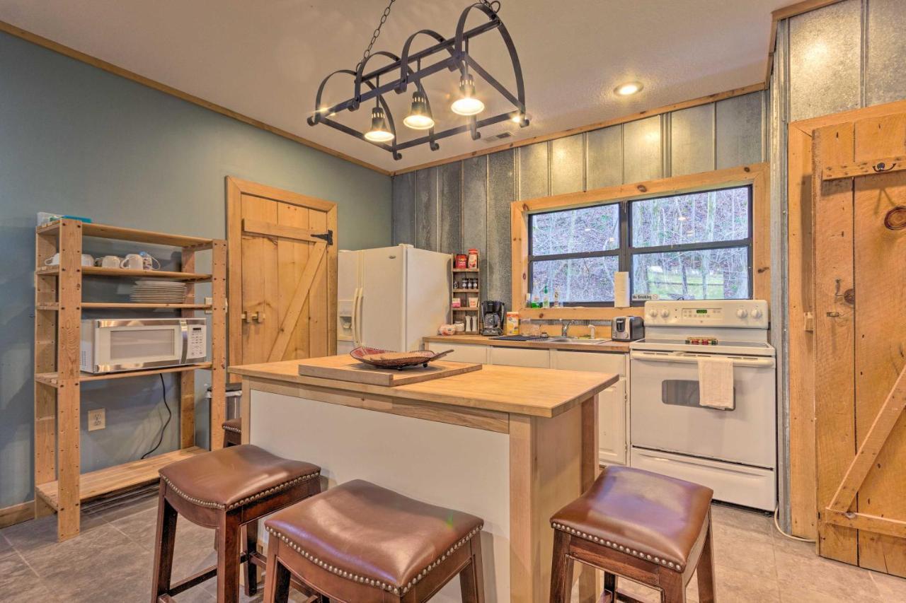 Pet-Friendly Blue Ridge, Cherokee Forest Retreat! Greeneville Eksteriør billede