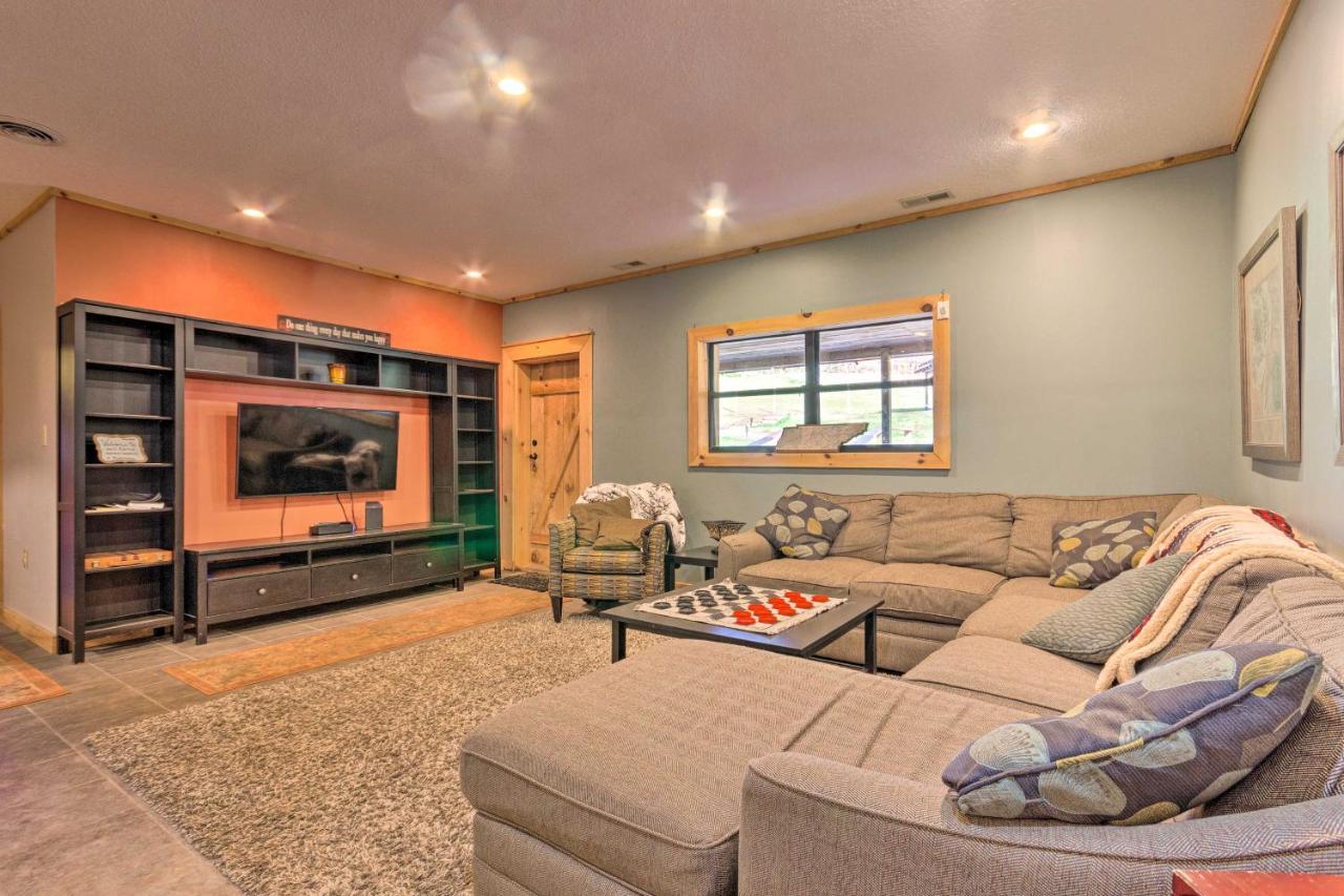 Pet-Friendly Blue Ridge, Cherokee Forest Retreat! Greeneville Eksteriør billede